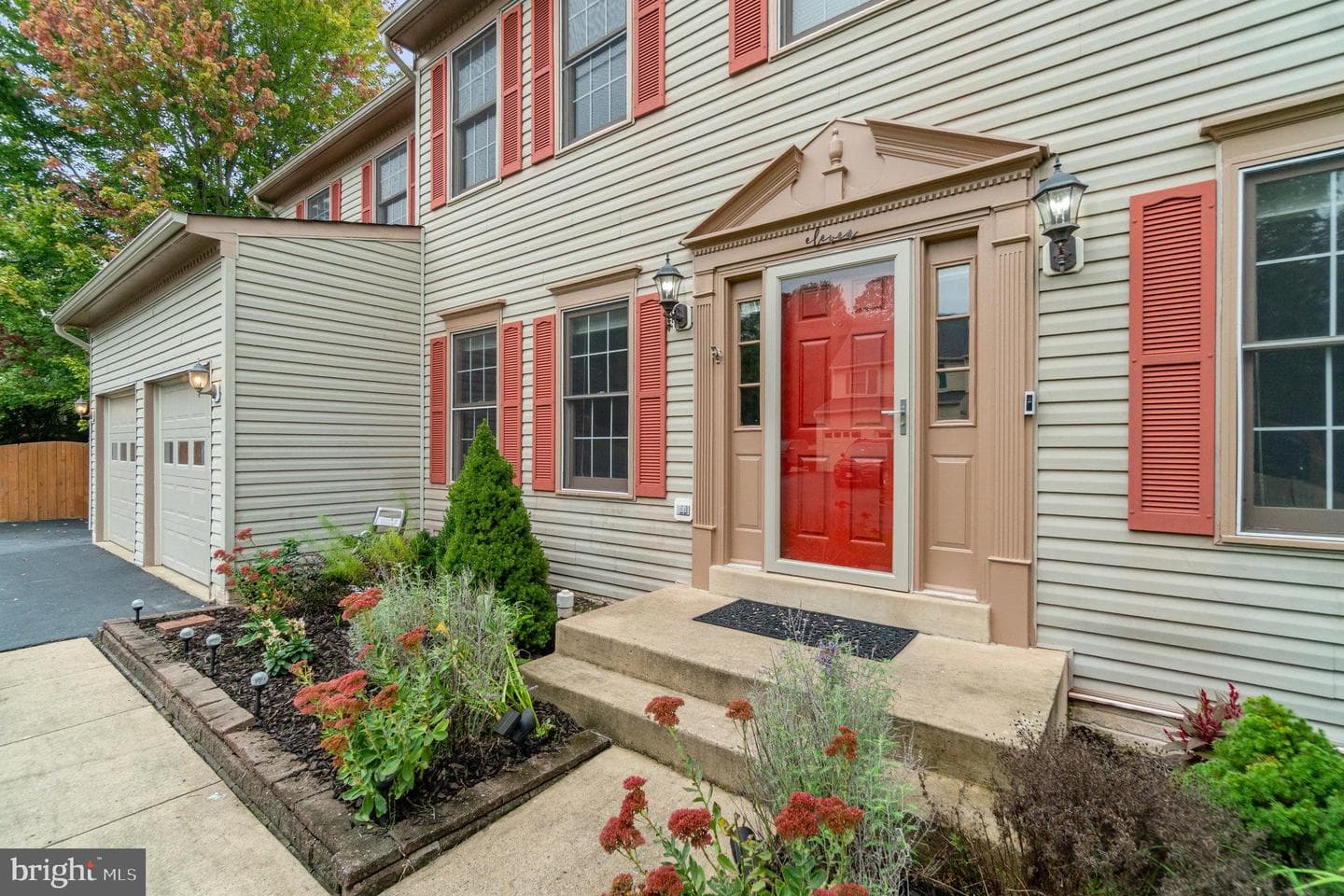 11 Thames Court photo 4