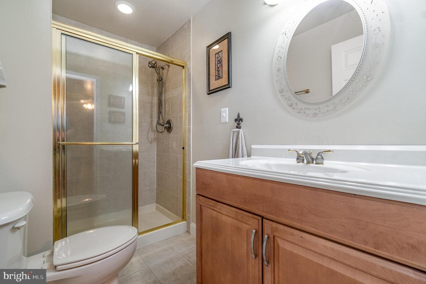 11 Thames Court photo 42