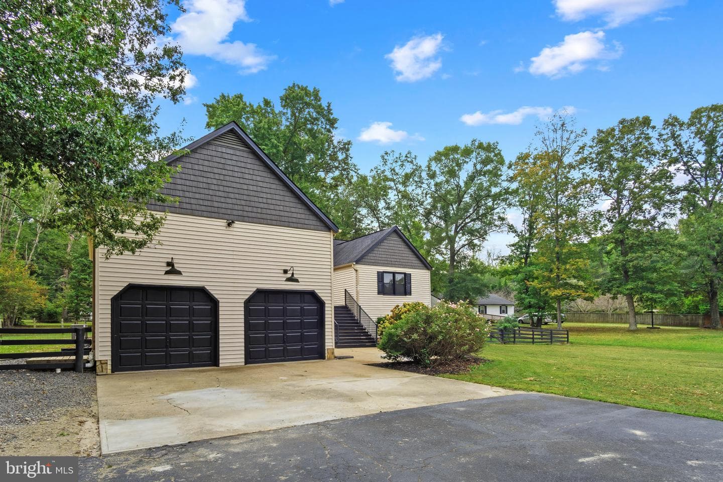 45 Hulvey Drive photo 5