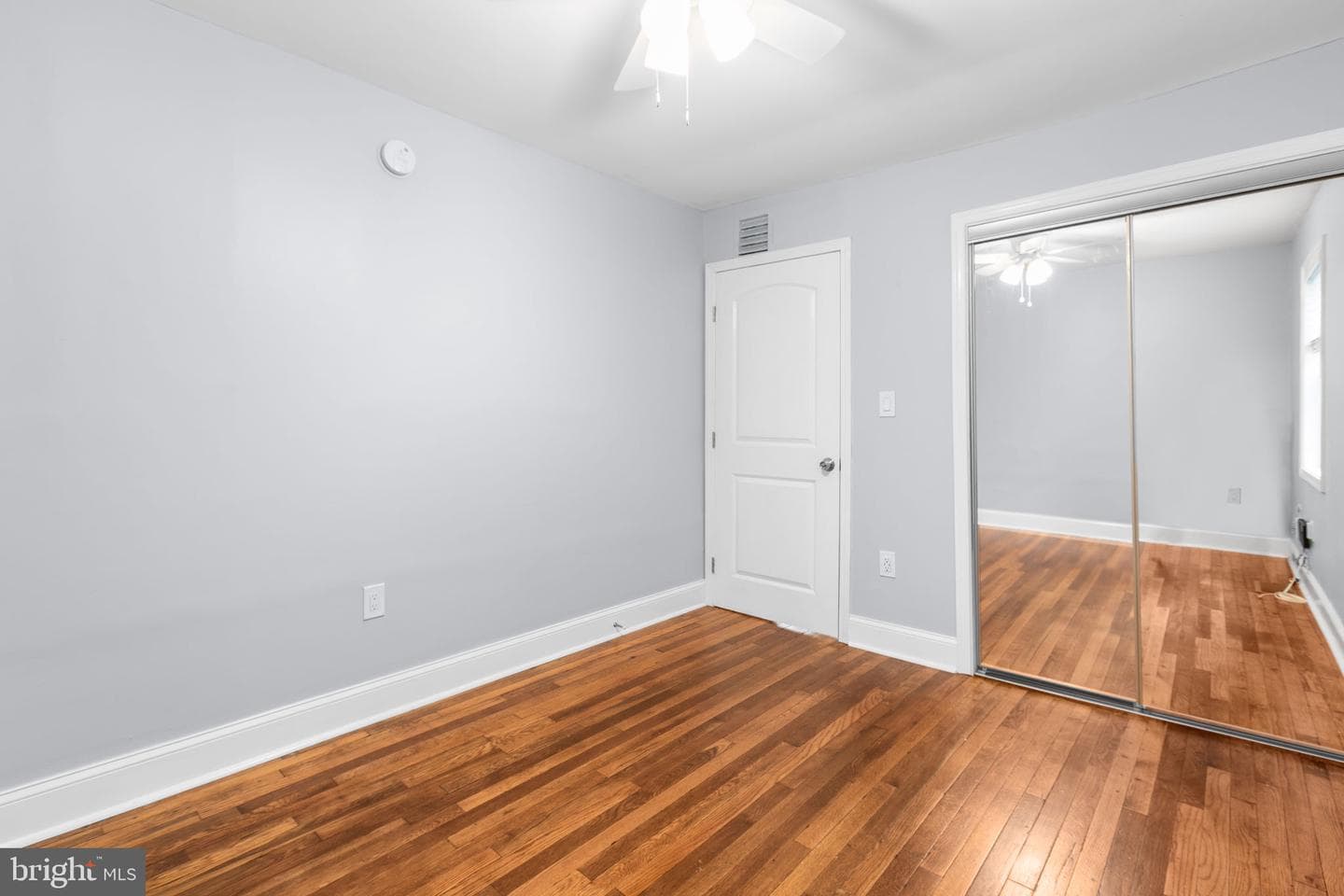 16 Enola Road photo 43