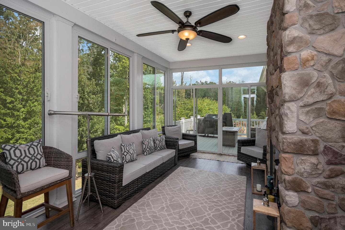 20 Genevieve Court photo 27