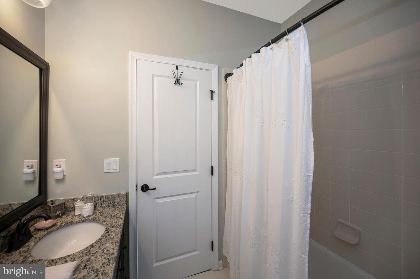 20 Genevieve Court photo 48