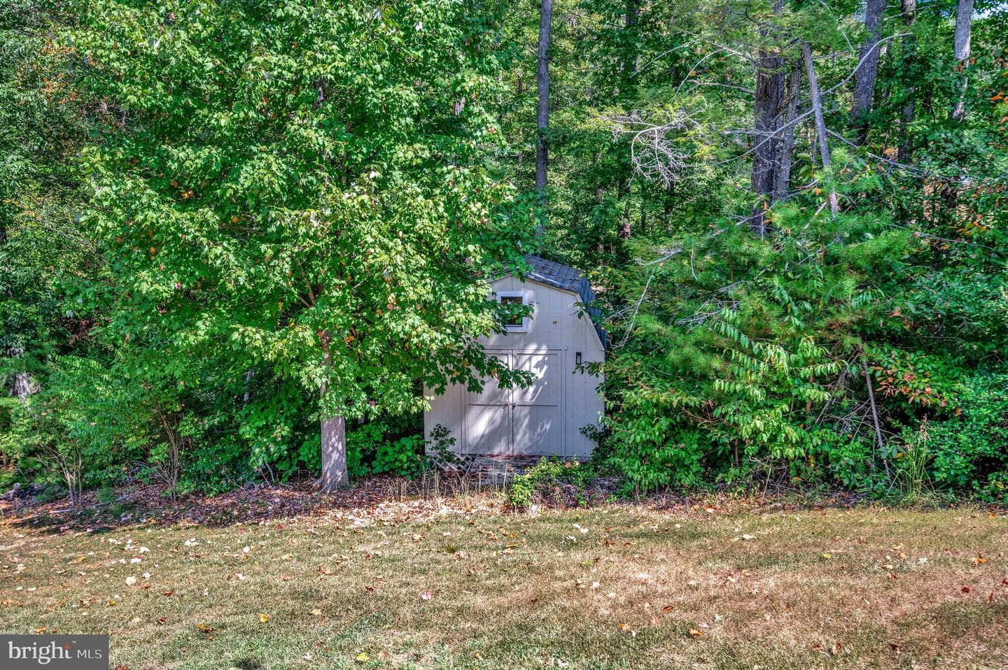 20 Genevieve Court photo 79