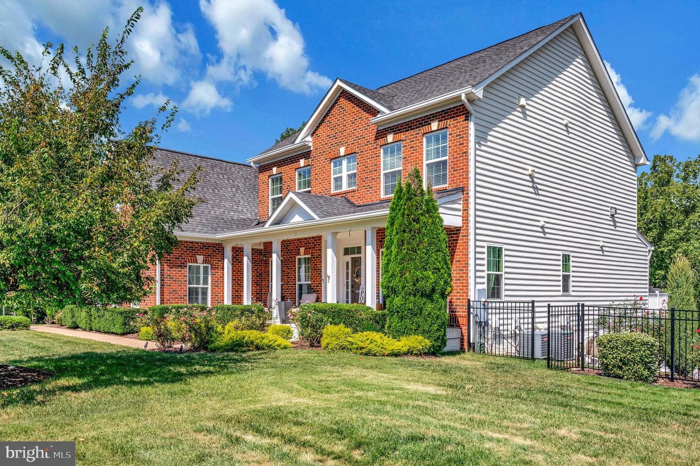 20 Genevieve Court photo 84