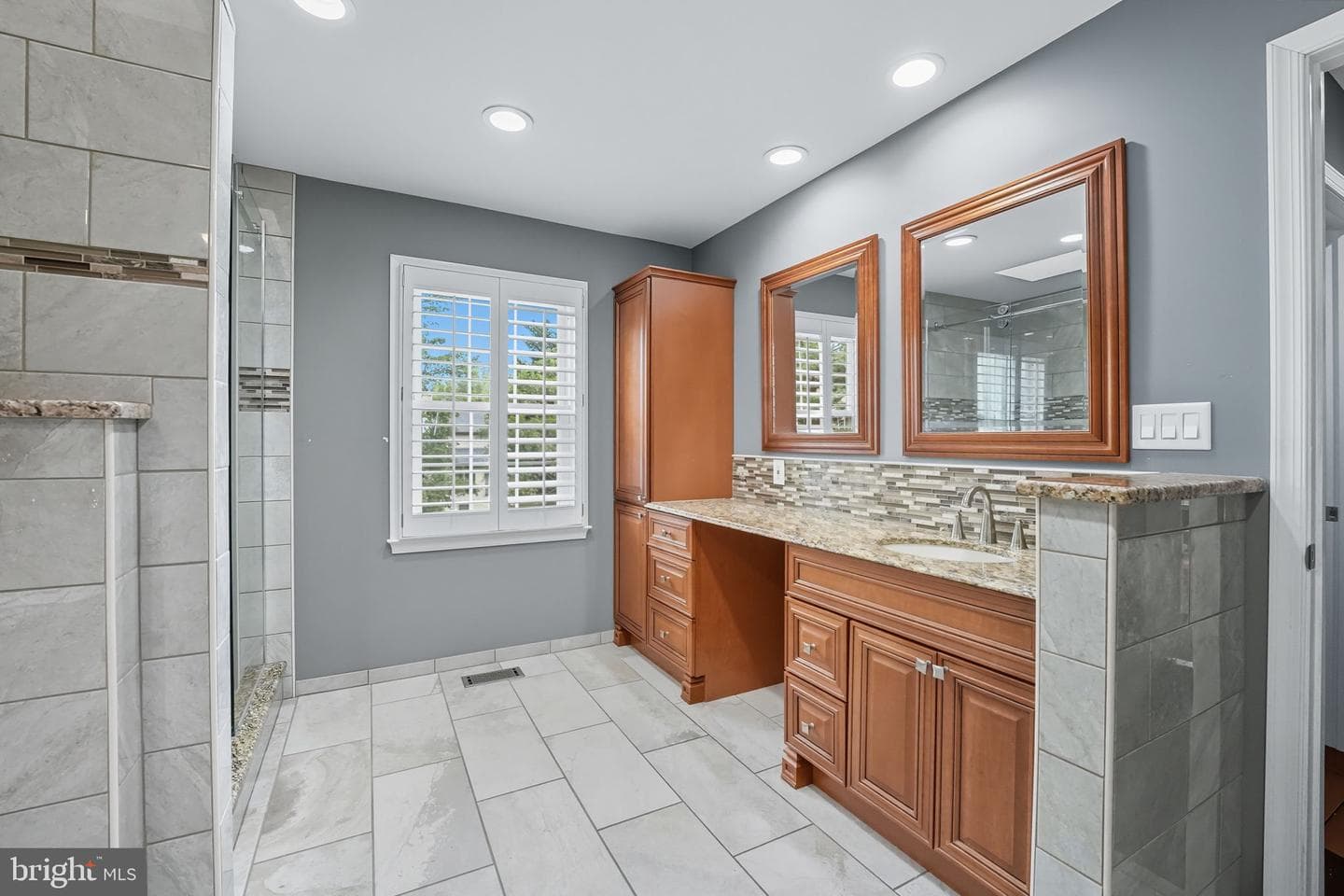 365 Eustace Road photo 17