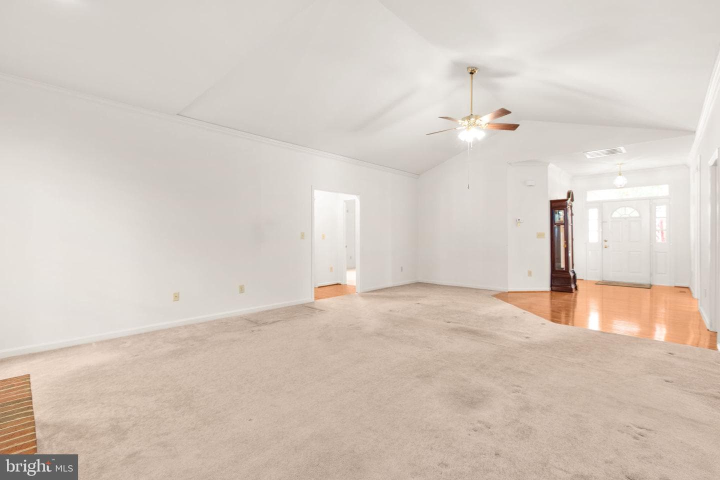 31 N Pointe Drive photo 10