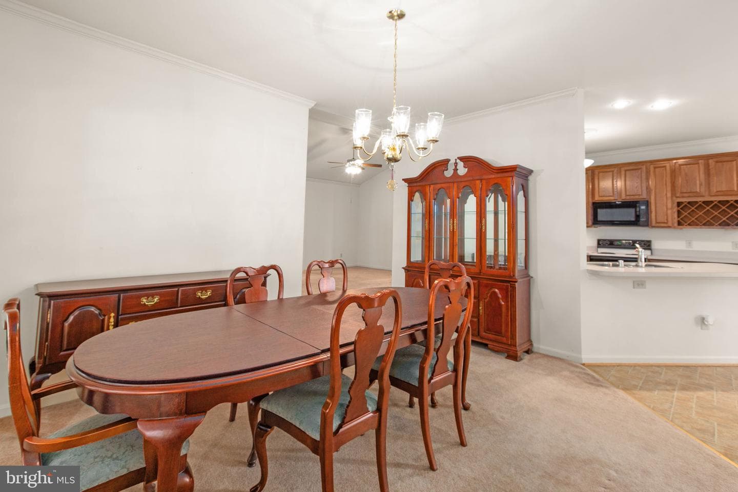 31 N Pointe Drive photo 14
