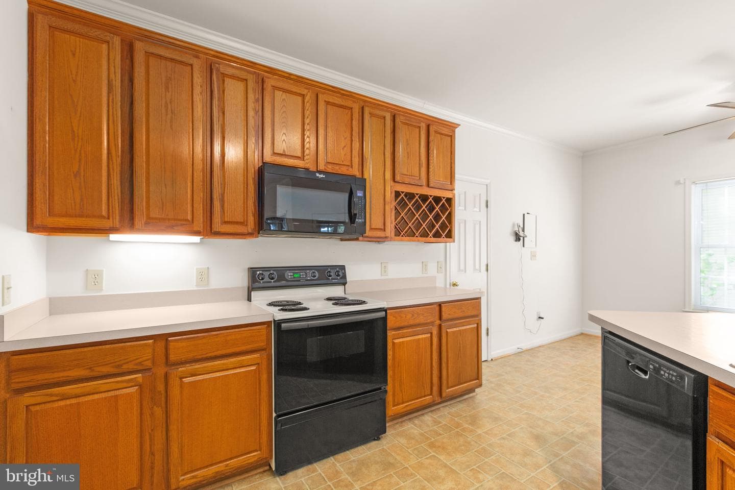 31 N Pointe Drive photo 19