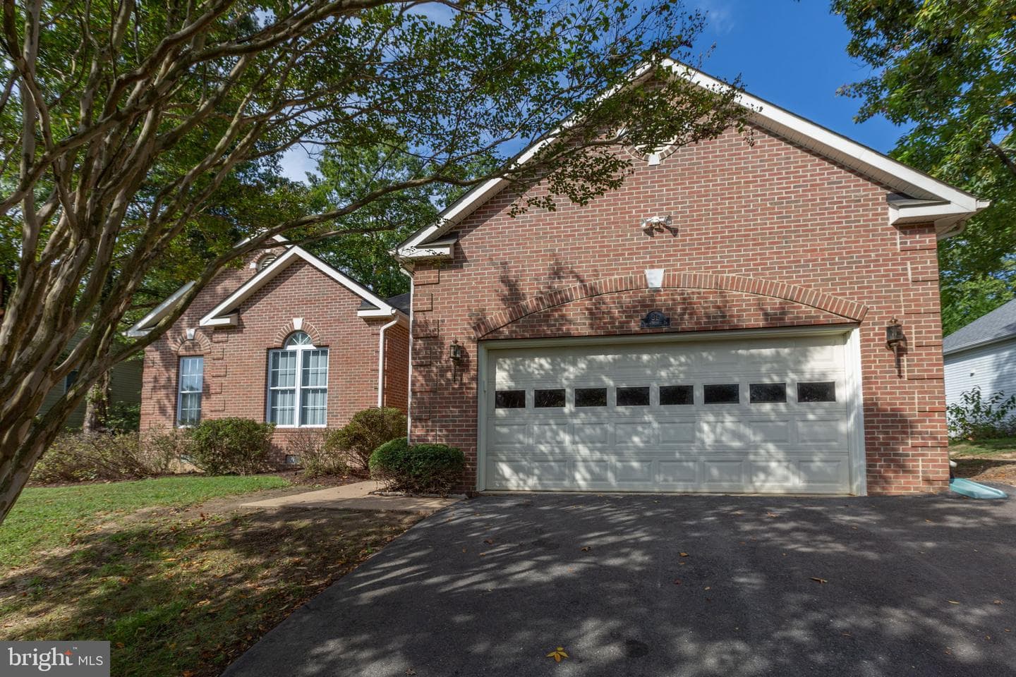 31 N Pointe Drive photo 4
