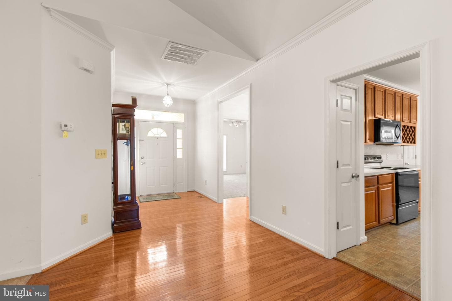 31 N Pointe Drive photo 6