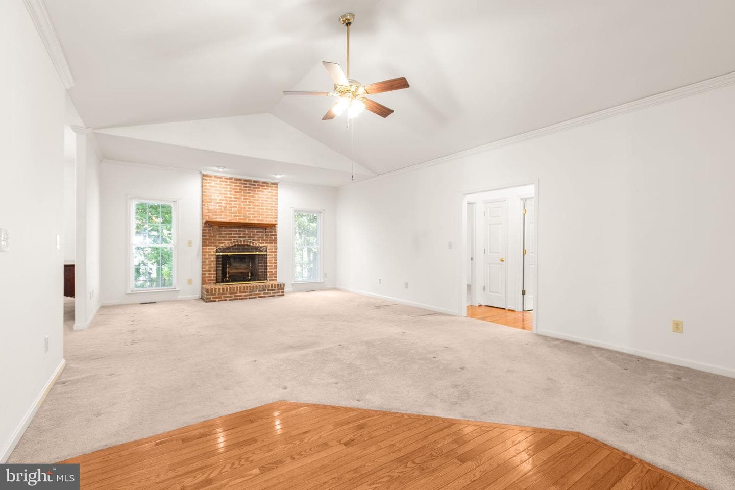 31 N Pointe Drive photo 7