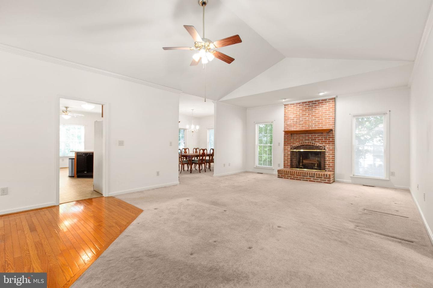 31 N Pointe Drive photo 8