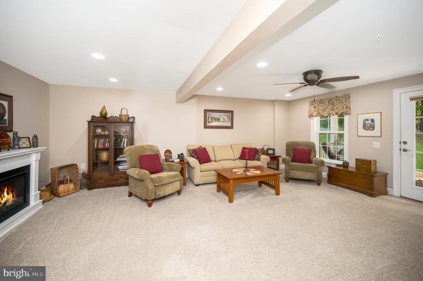 125 Denison Street photo 36