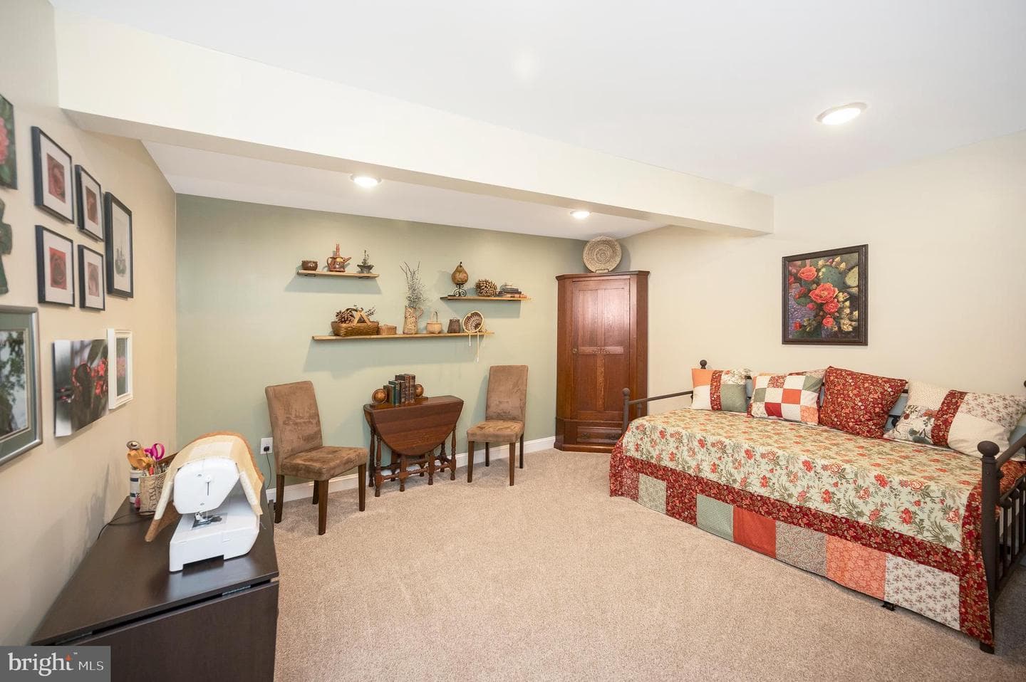 125 Denison Street photo 39