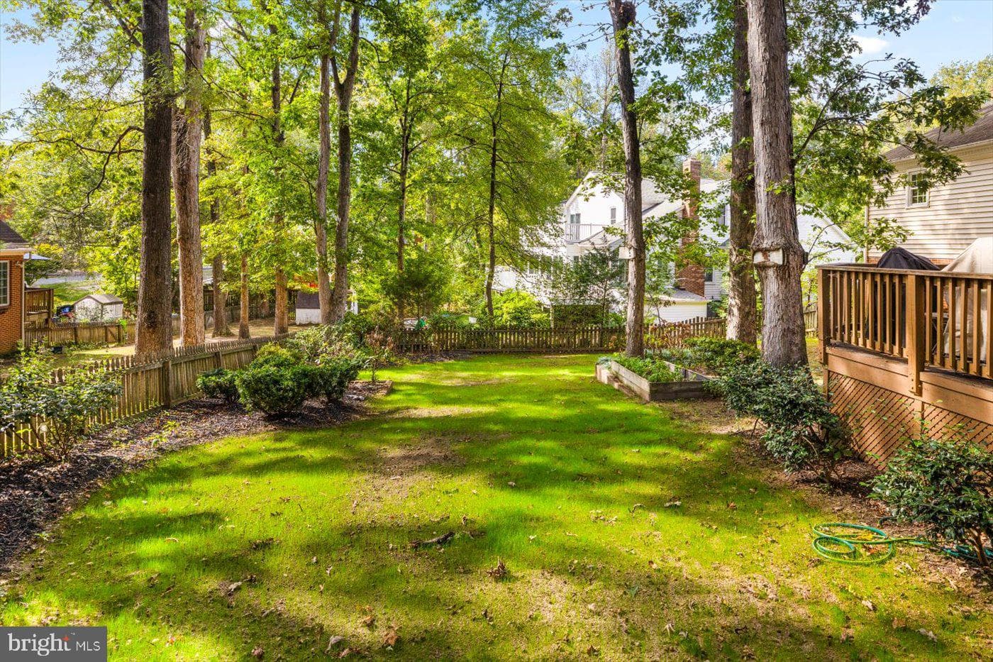 616 Winterberry Drive photo 48