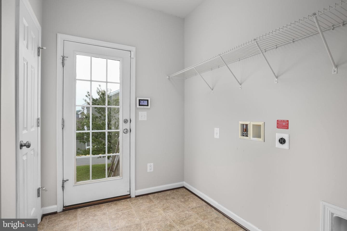 407 Apricot Street photo 18