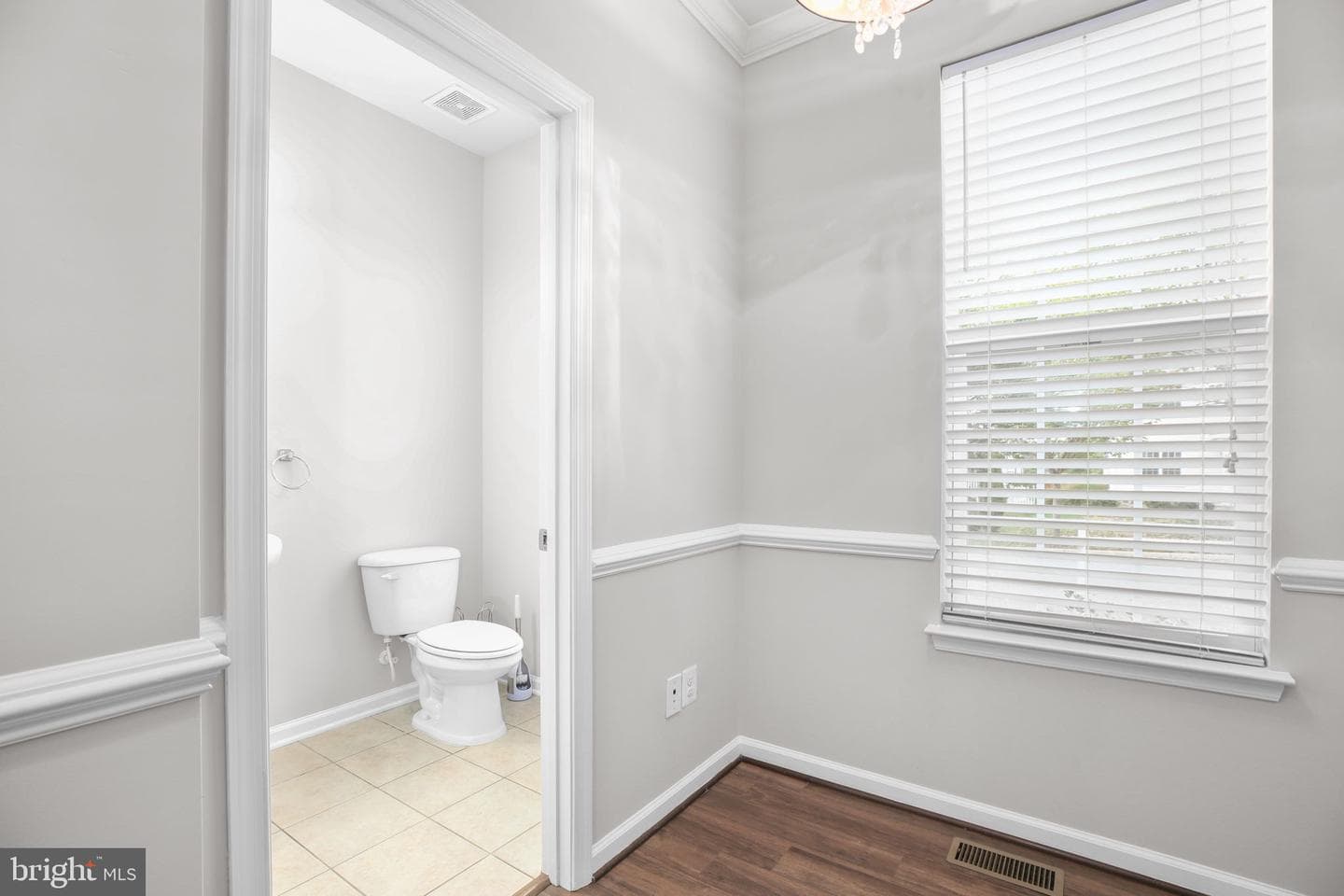 407 Apricot Street photo 19