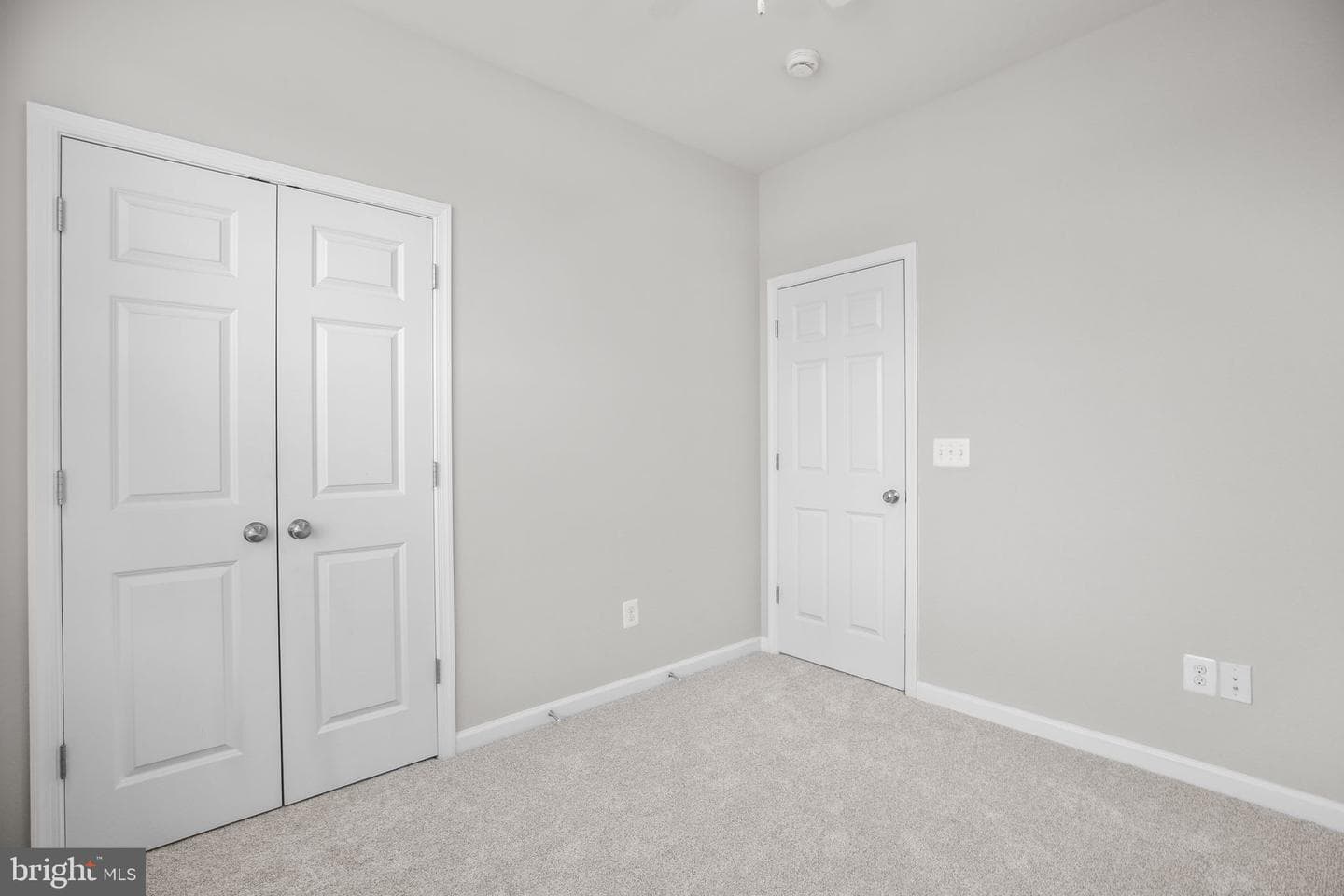 407 Apricot Street photo 30