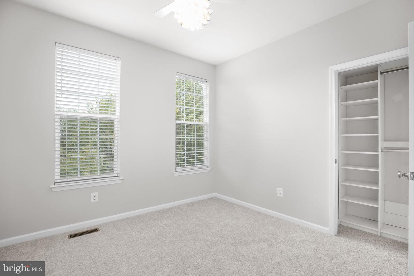 407 Apricot Street photo 35