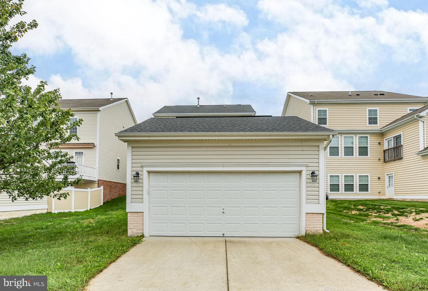 407 Apricot Street photo 45