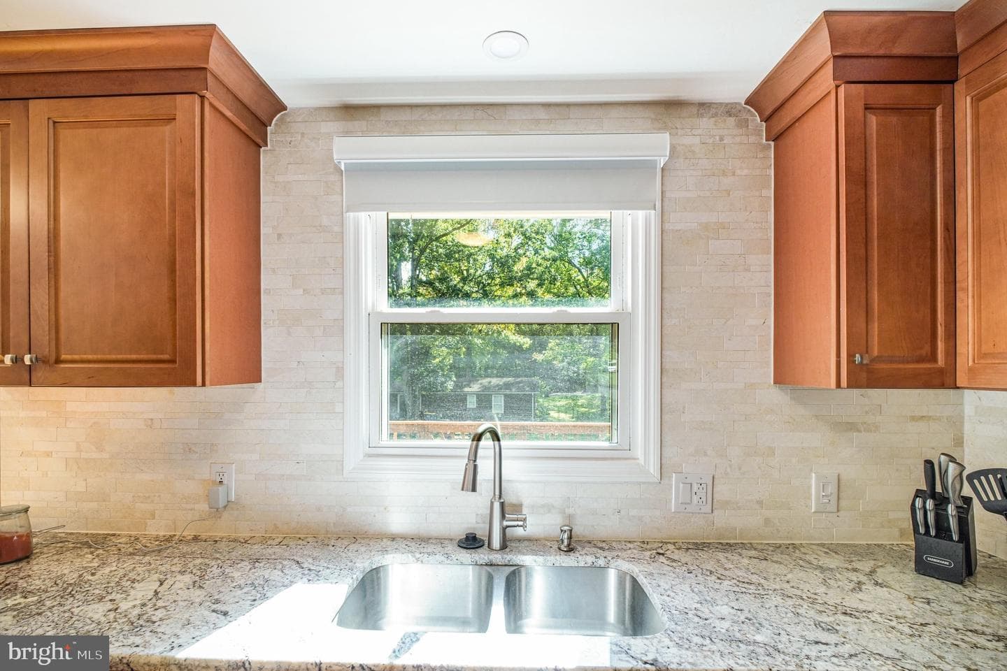 2 David Court photo 4