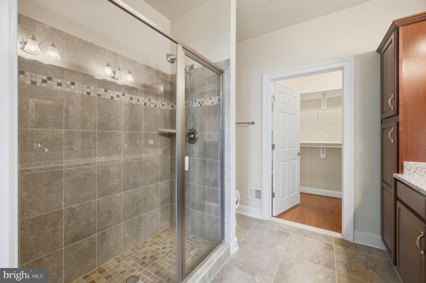 121 Ambrose Lane photo 29