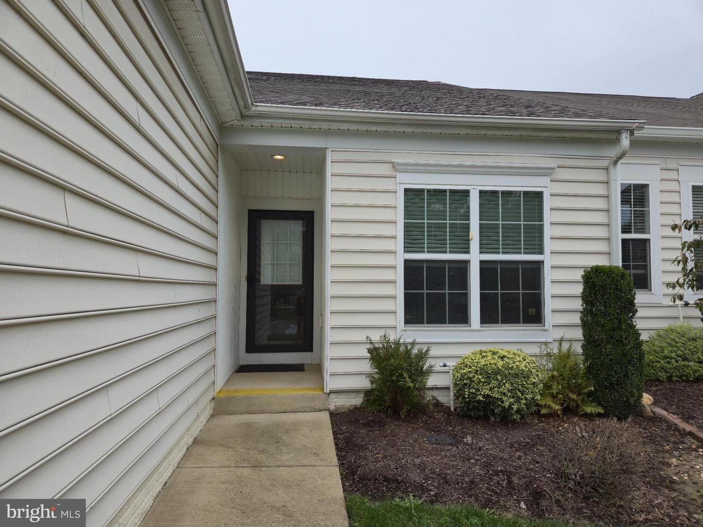 121 Ambrose Lane photo 4