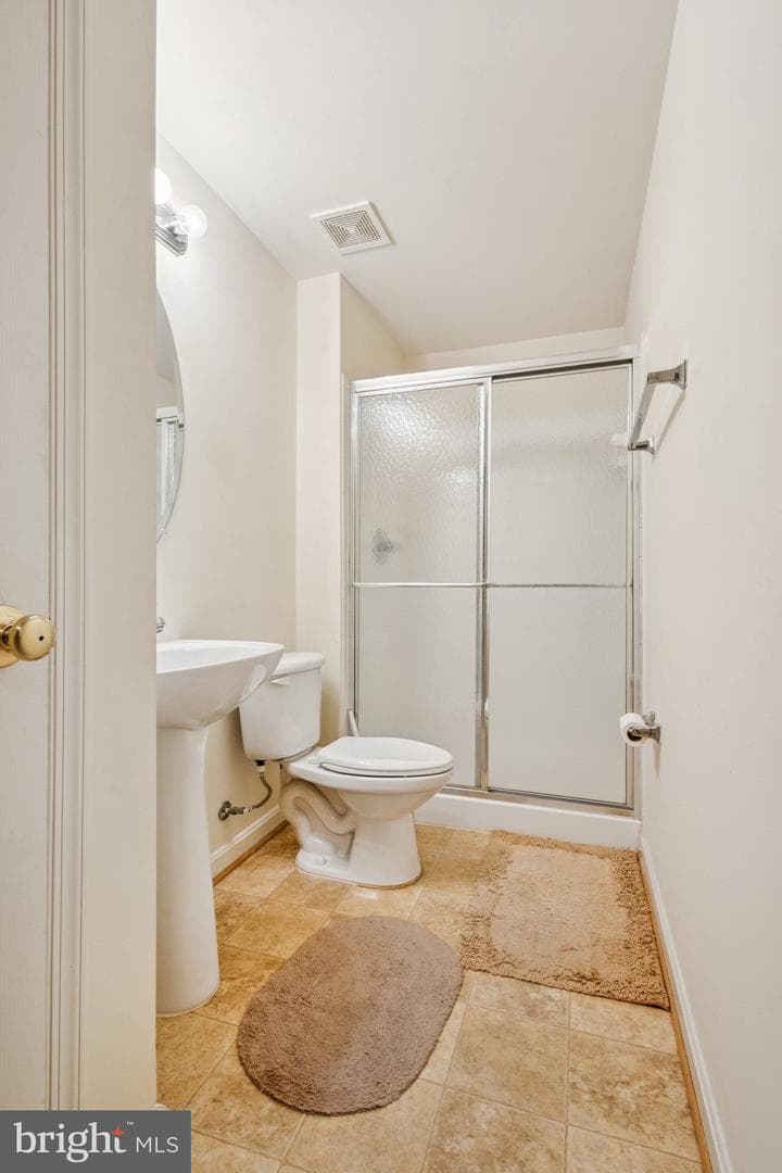 202 Hemlock Drive photo 20