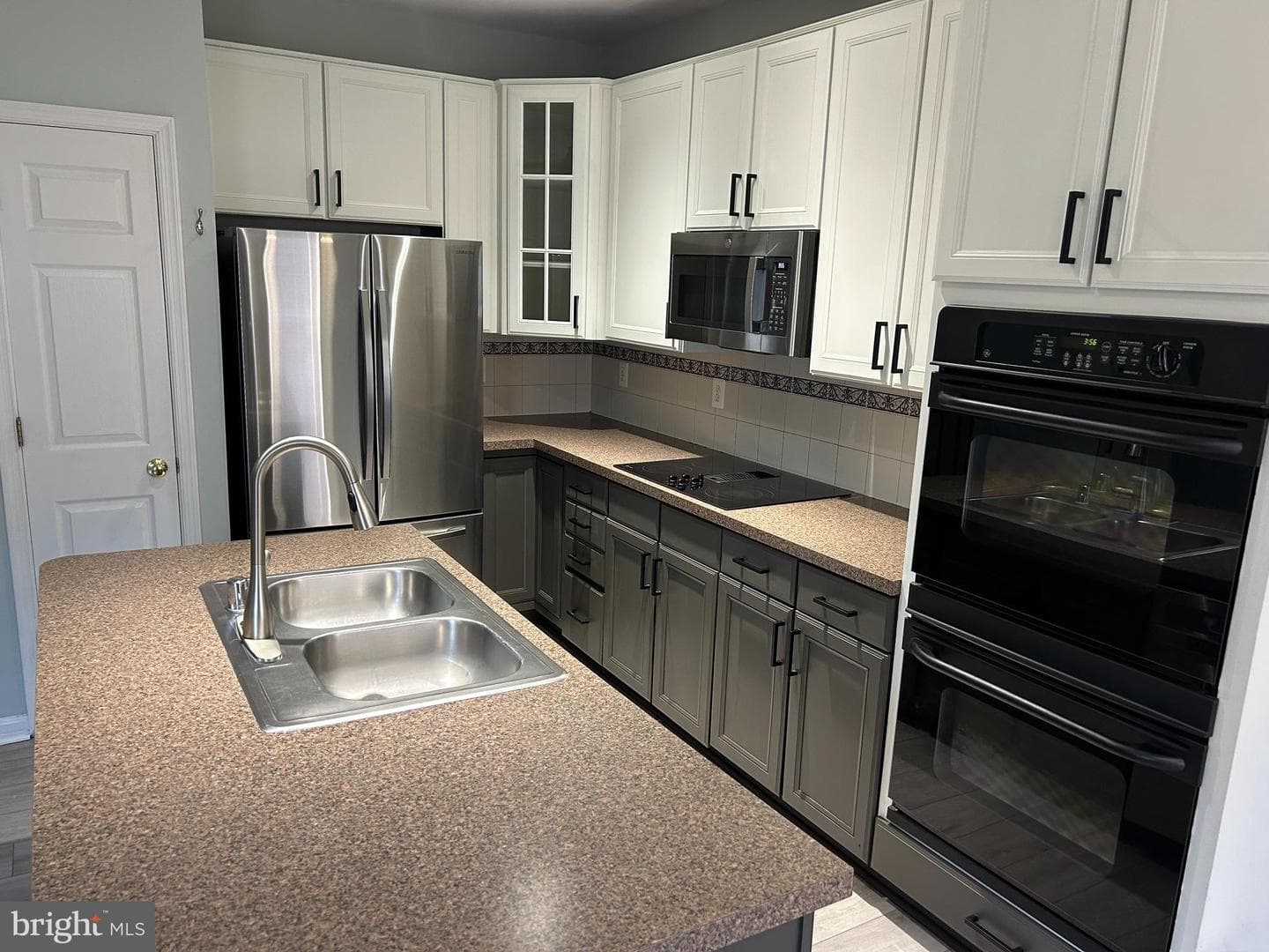 105 Chesterbrook Court photo 8