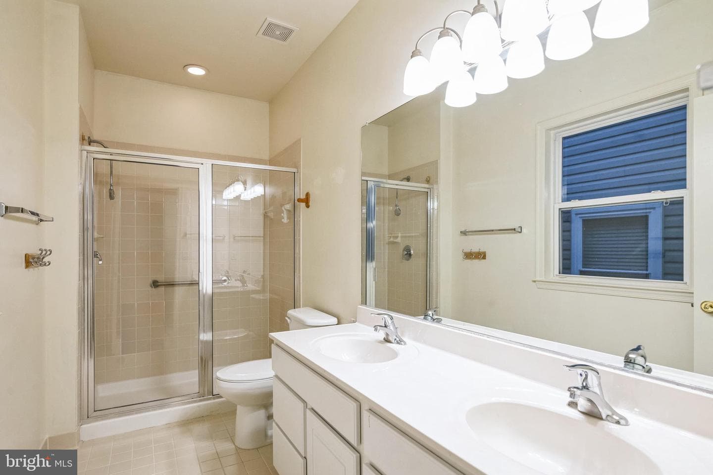 21 Buchanan Court photo 17