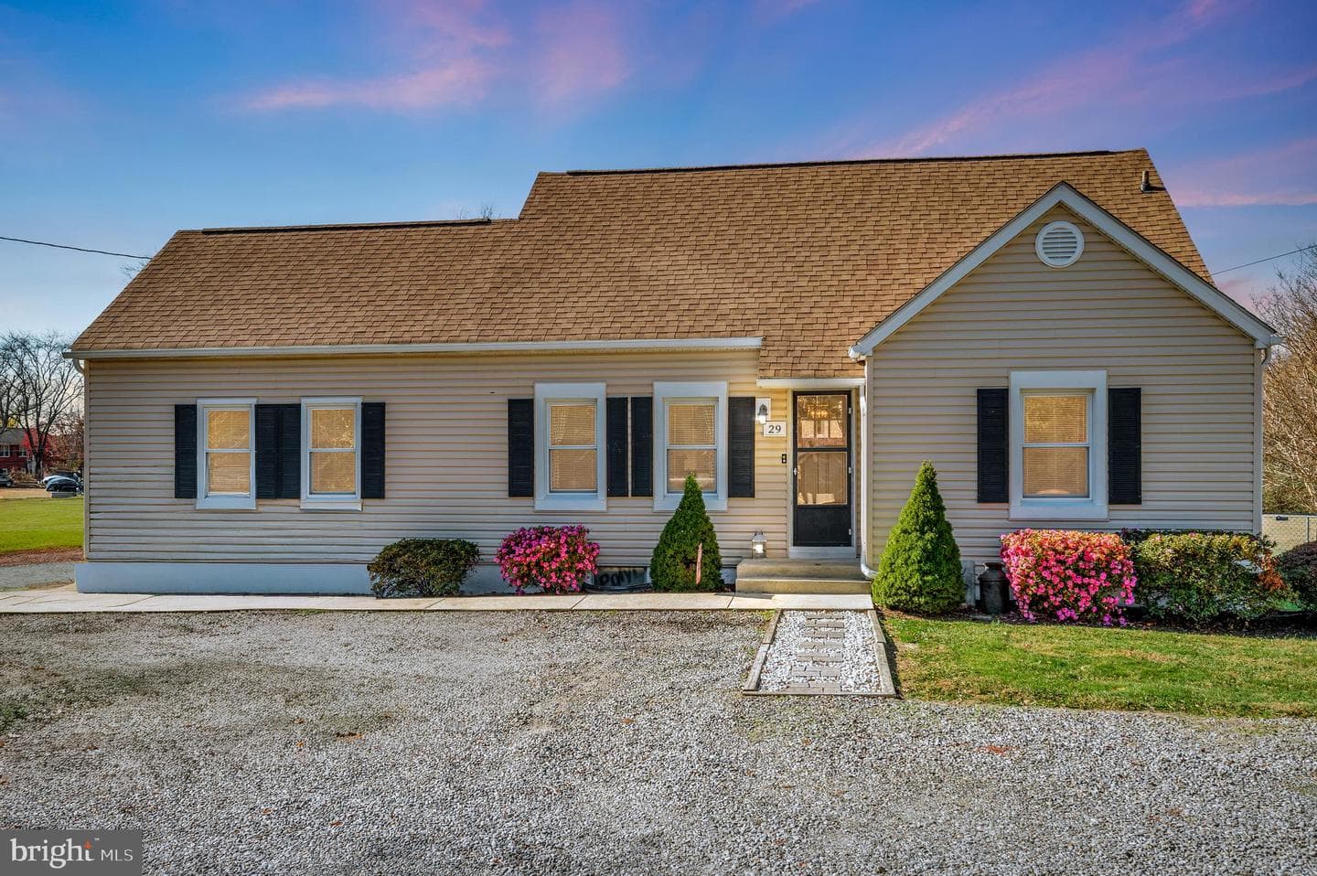 29 Leeland Road photo 1