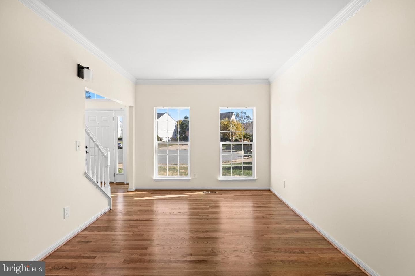 9 Tudor Court photo 11