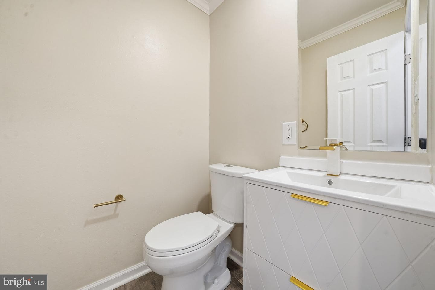 1 Alice Court photo 12