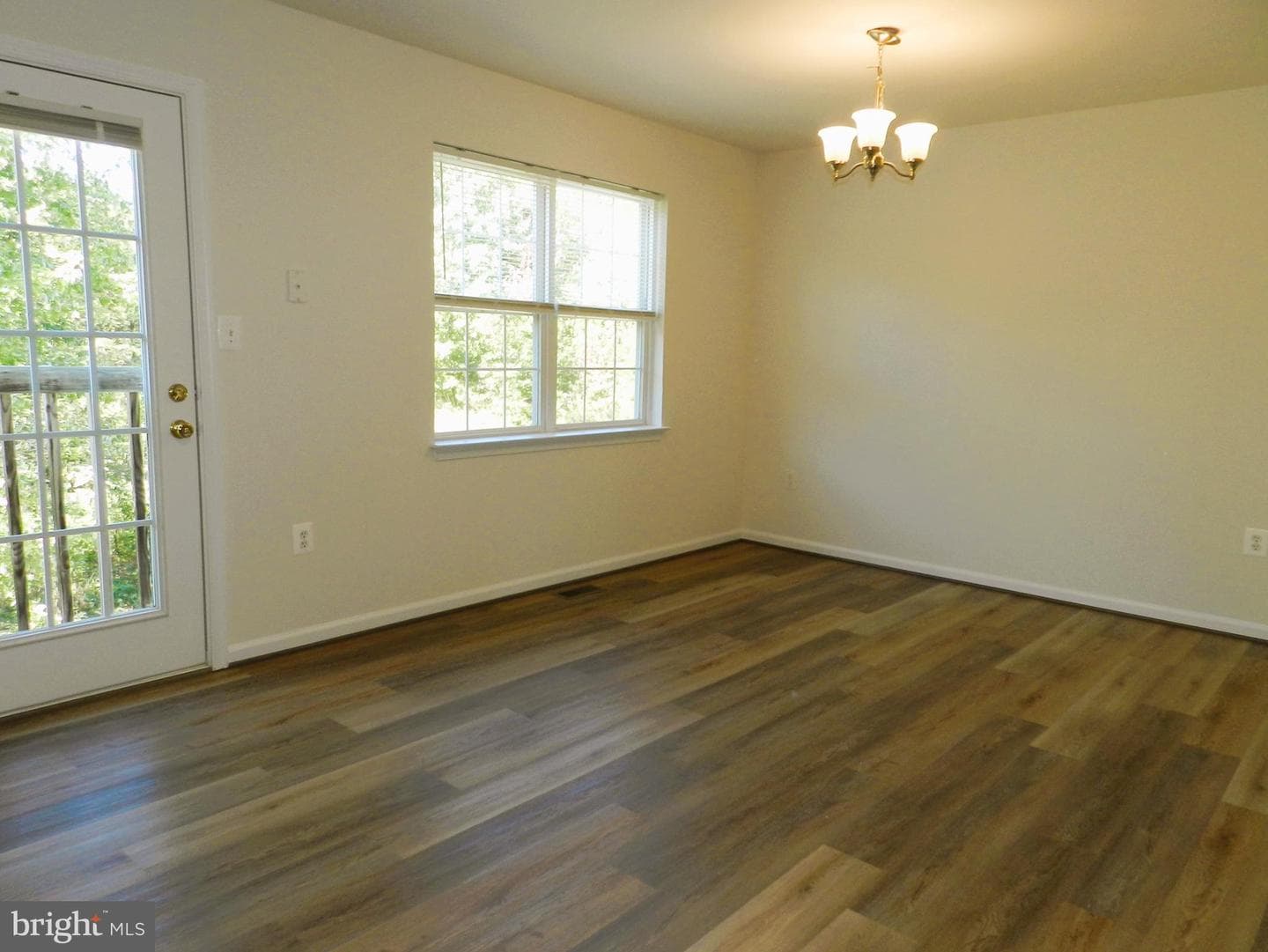 304 Merrill Court photo 13