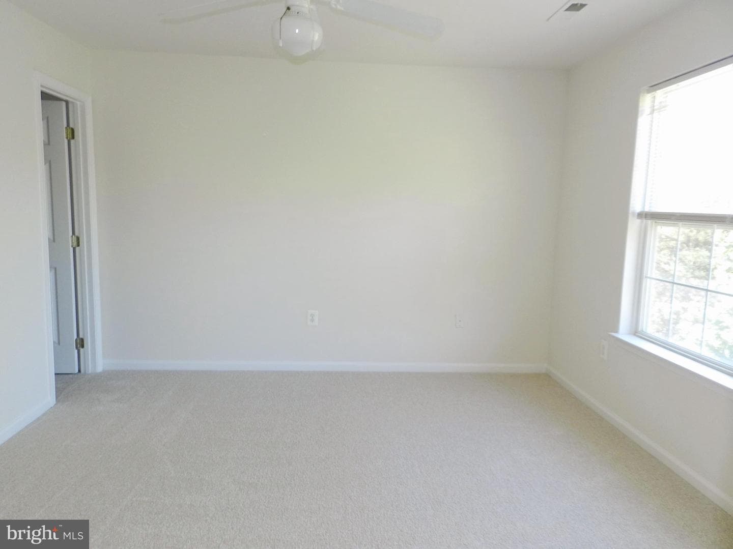 304 Merrill Court photo 14