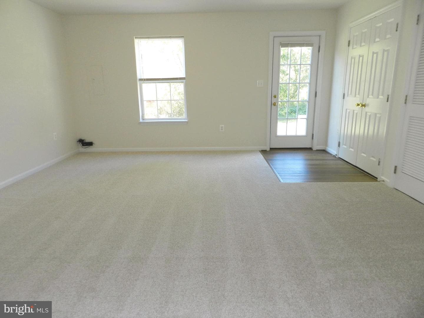 304 Merrill Court photo 27