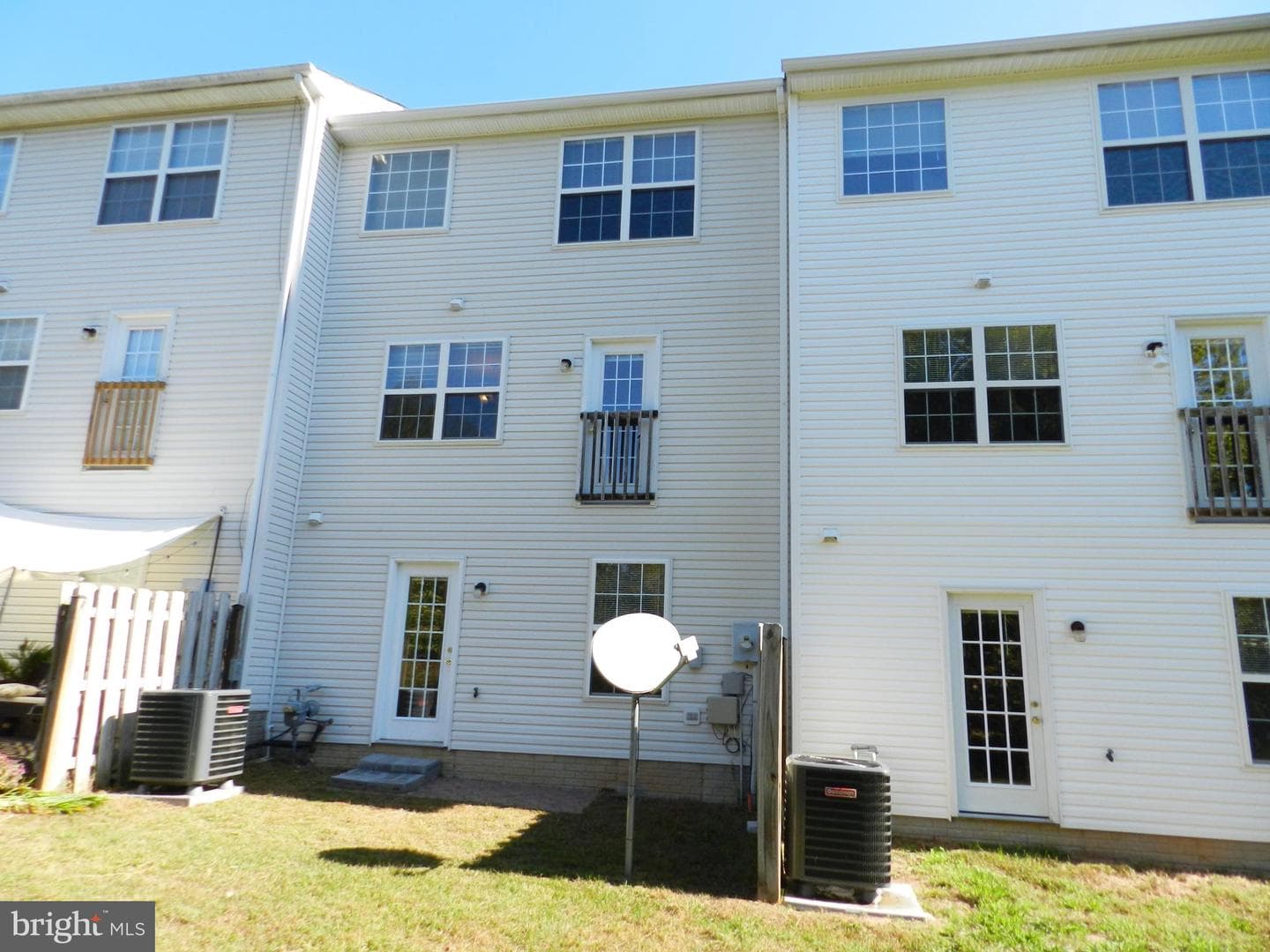 304 Merrill Court photo 32