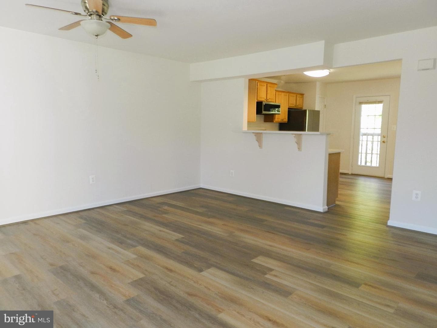 304 Merrill Court photo 7