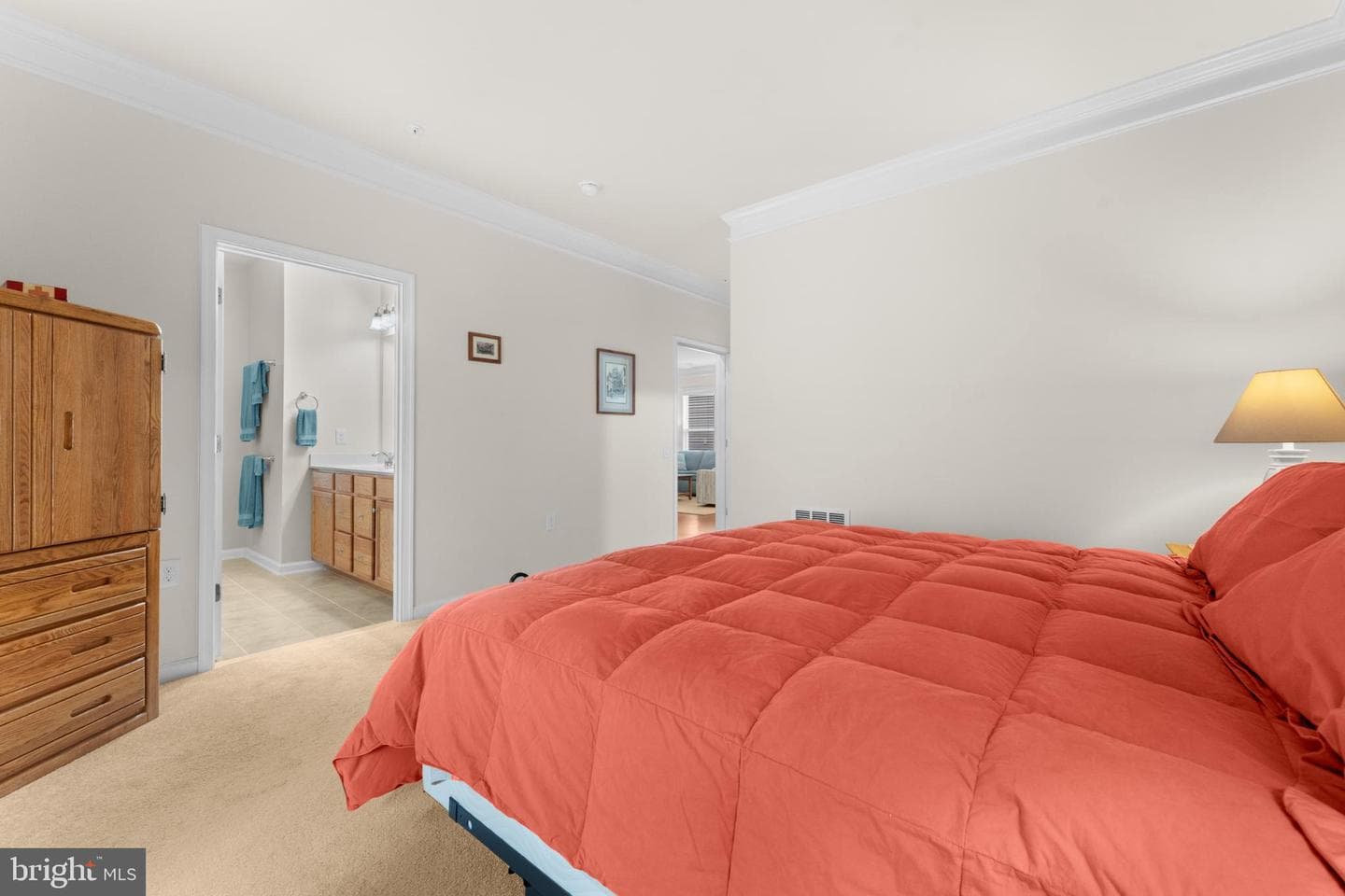 35 Montauk Avenue photo 23