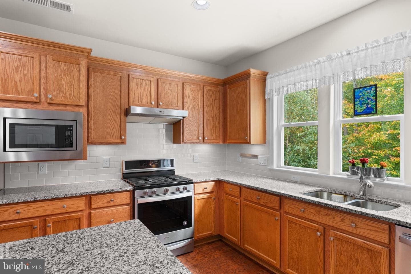 35 Montauk Avenue photo 30