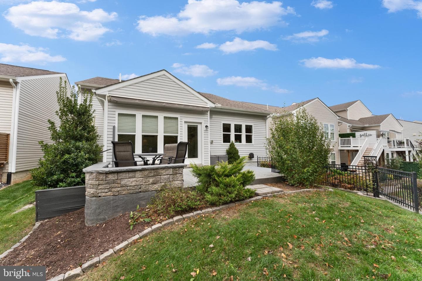 35 Montauk Avenue photo 42
