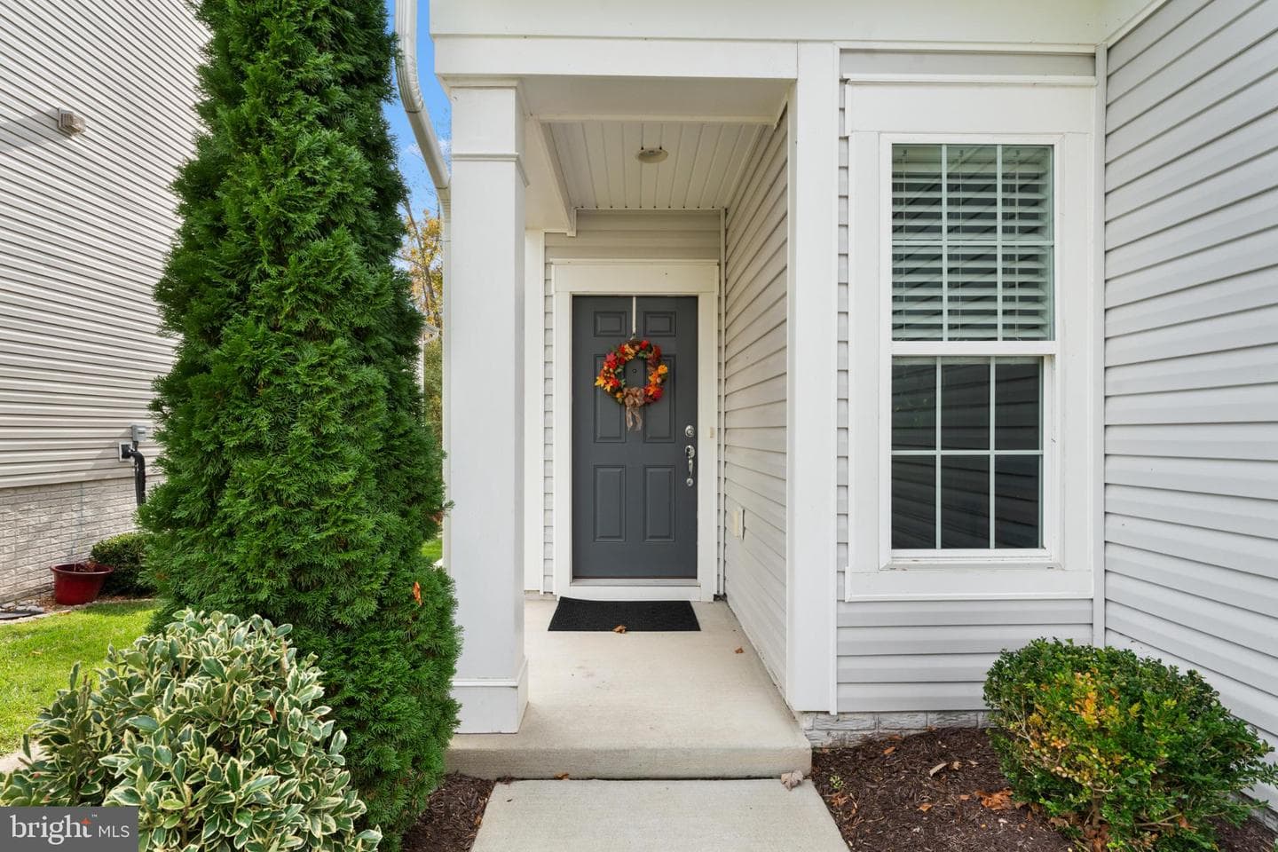 35 Montauk Avenue photo 6