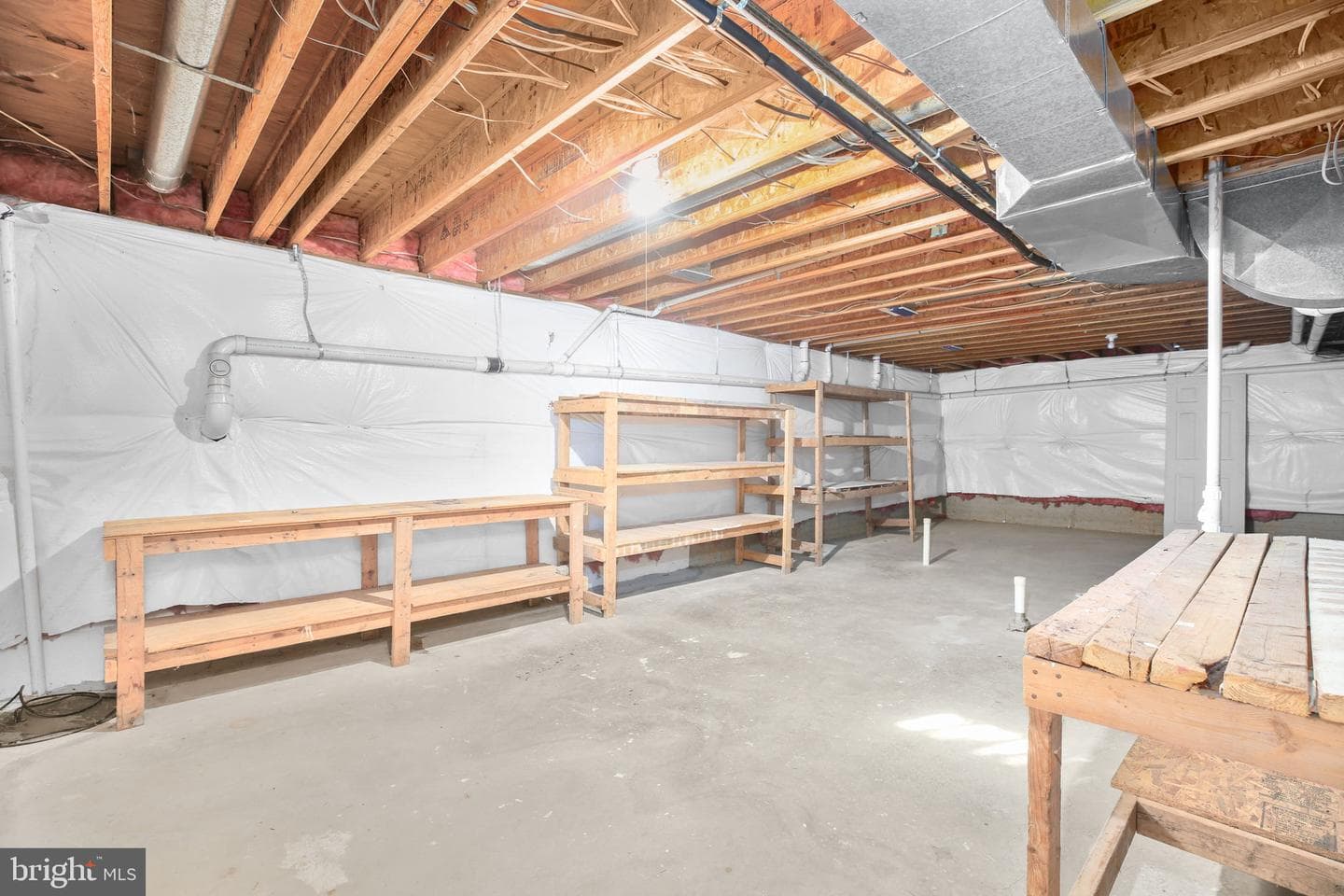 200 Kent Avenue photo 59