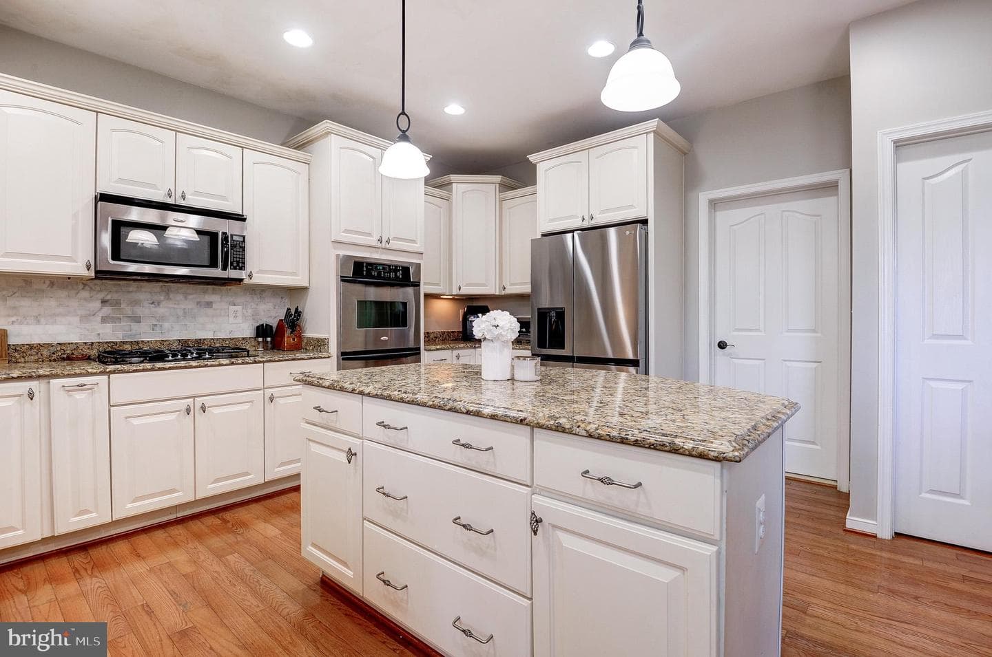 44 Palisades Drive photo 16
