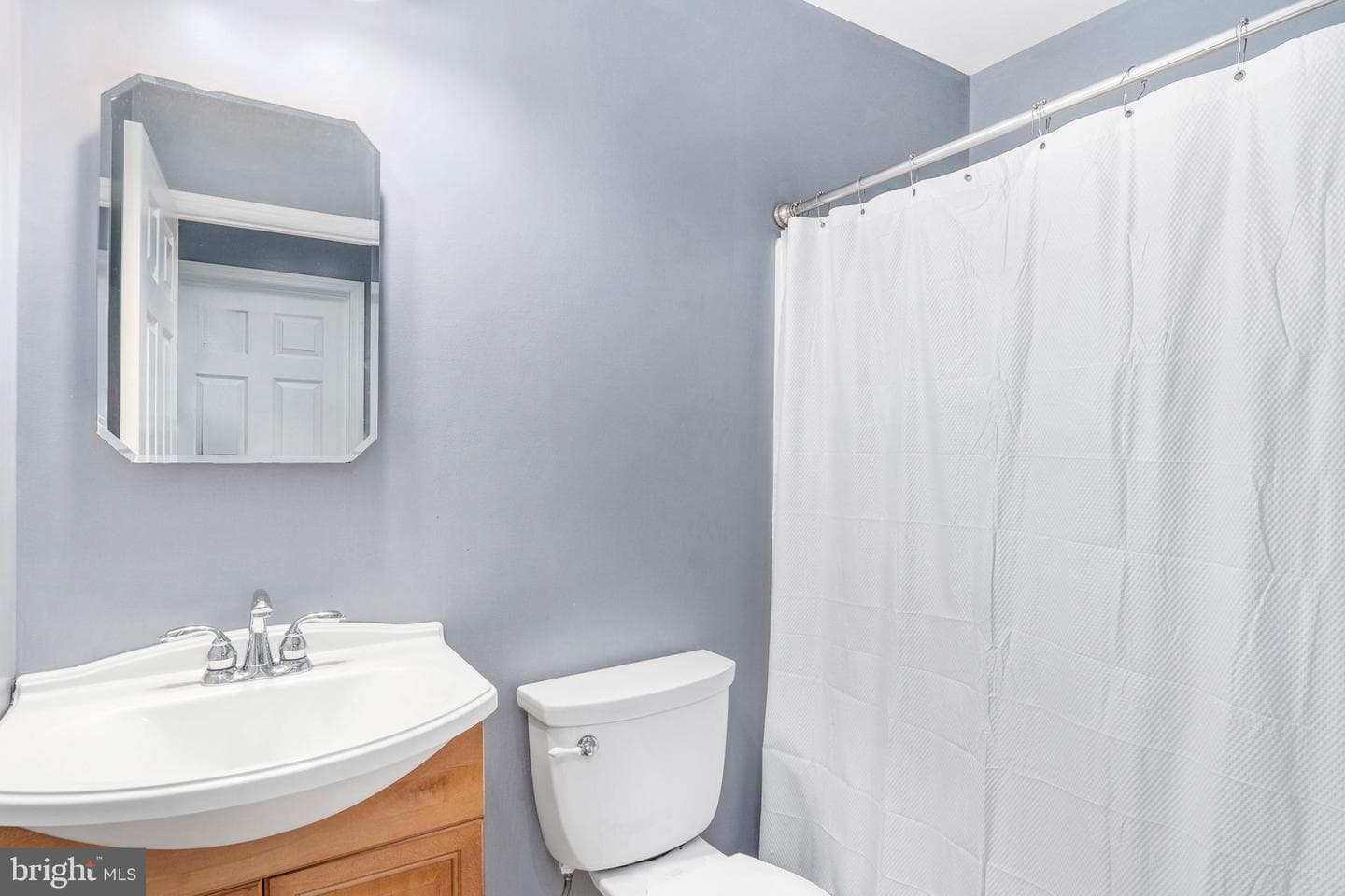 22 Leslie Drive photo 28