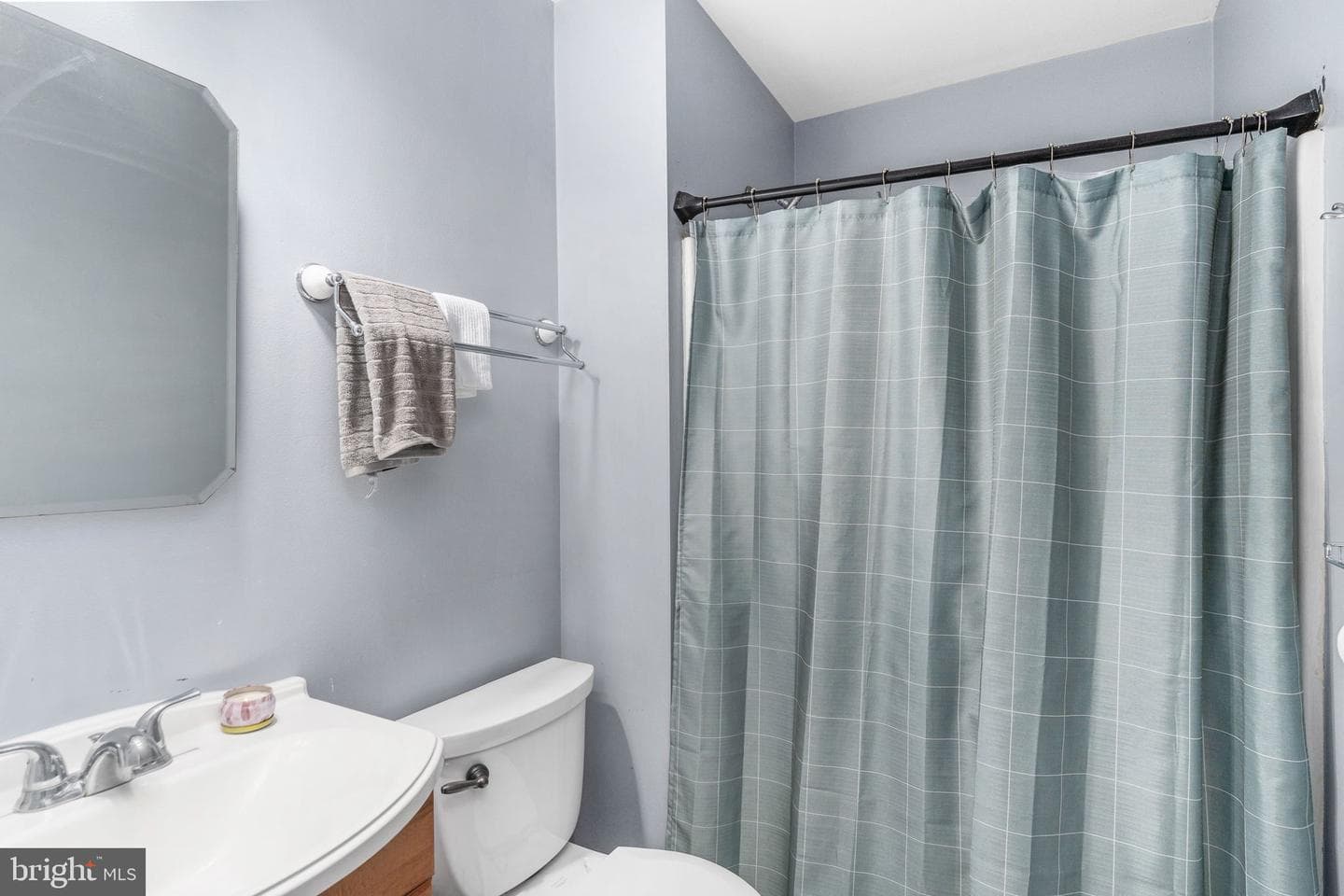 22 Leslie Drive photo 33
