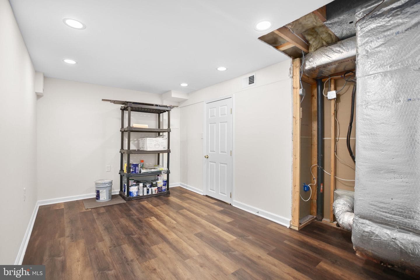 1701 Rogers Street photo 20