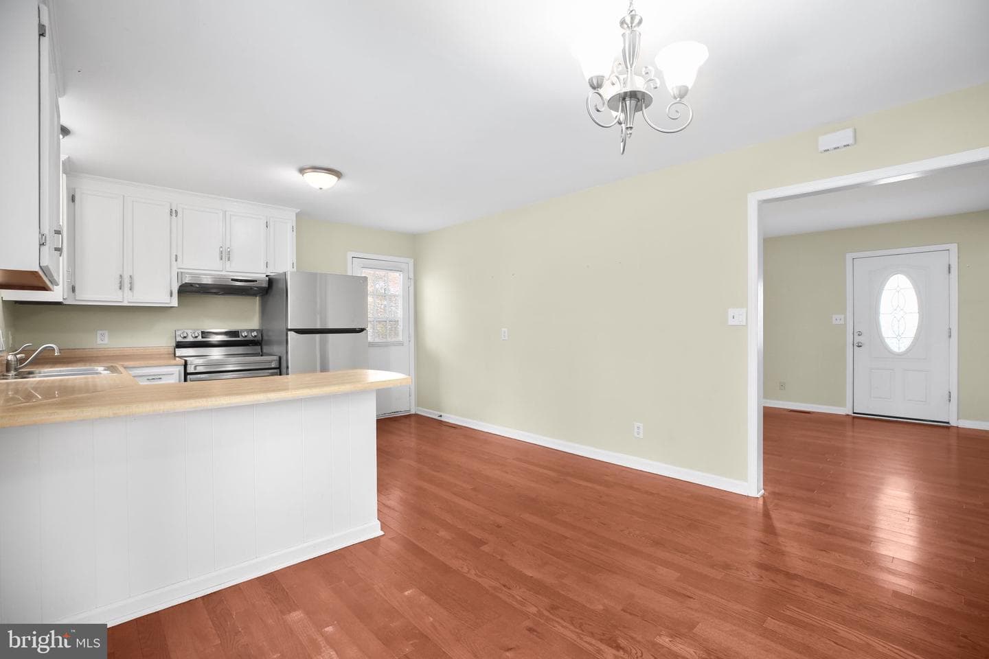1701 Rogers Street photo 3