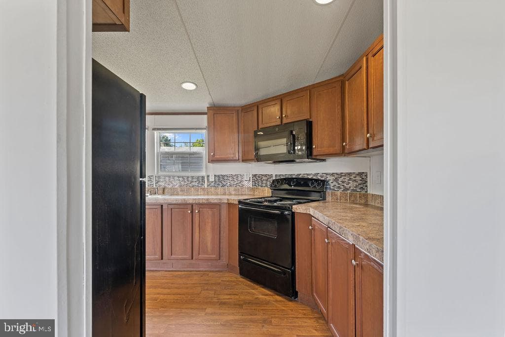 112 Cliff Circle photo 11