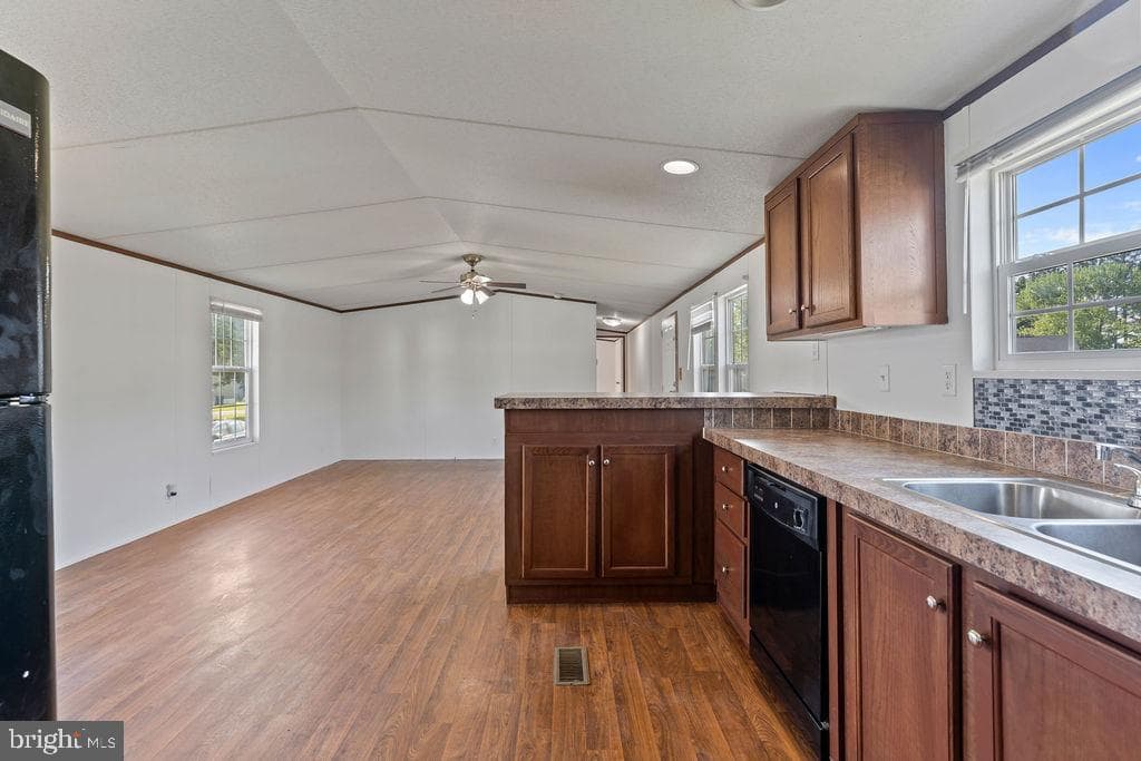 112 Cliff Circle photo 13